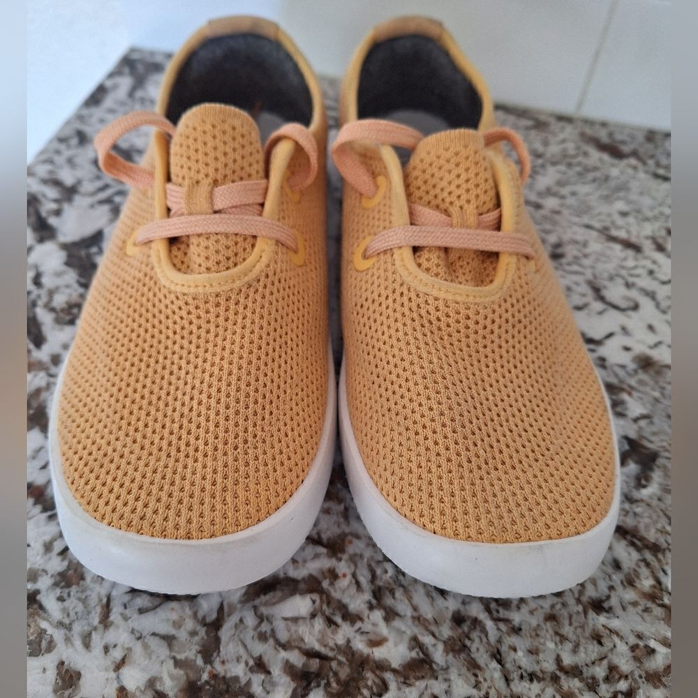 Allbirds men's‎ peach casual sneakers size 8
